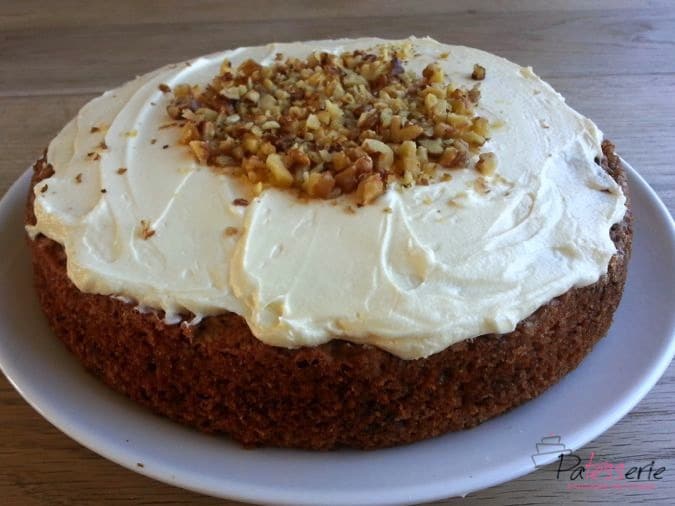 carrot cake with walnuts, patesserie, ottolenghi