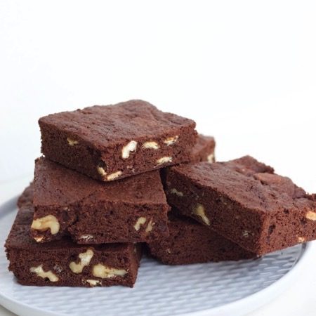 brownies met walnoten en witte chocolade, patesserie.com