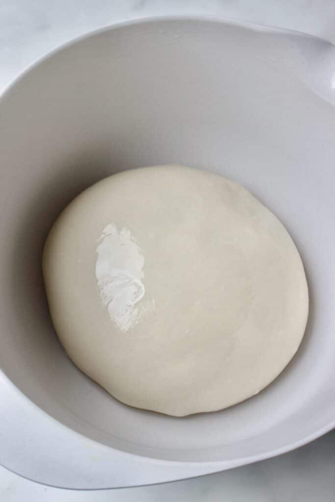 gerezen deeg voor pitabrood
