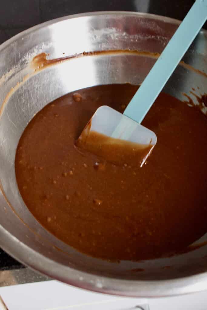 kom met lava cake beslag