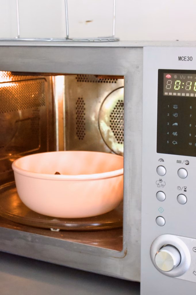 chocolade smelten in de magnetron